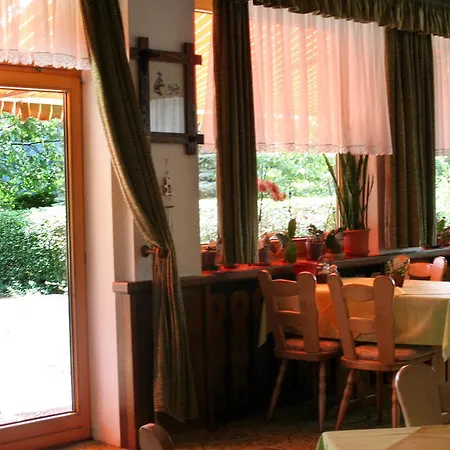 Hotel Gasthof Lowen Schonegrund